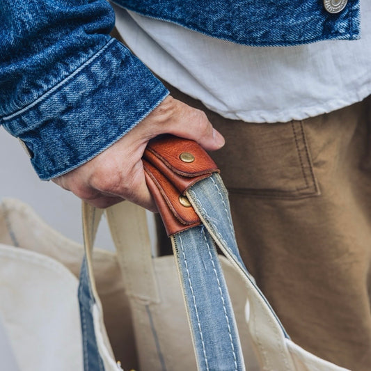 OLD CARRY HANDLE®︎ / BARKOUTSIDERS