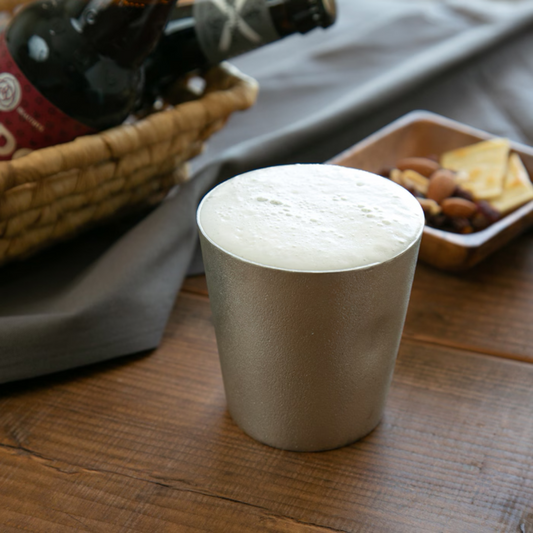 お酒を美味しく飲むための錫100%タンブラー